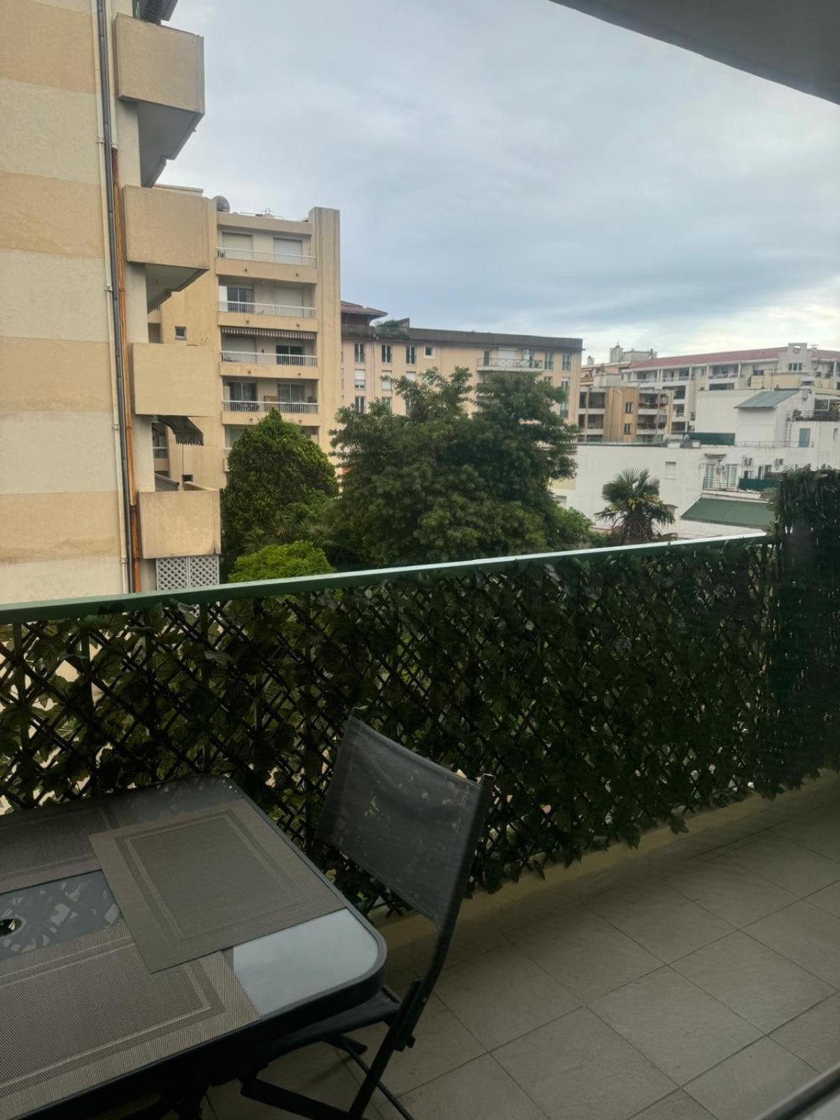 Superbe 2 pièces à 50 m de la Promenade des Anglais Nice Extérieur photo